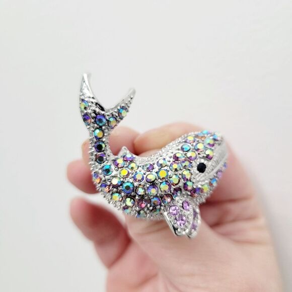 Brand New Silver Whale Colours Rhinestone Brooch Pin - Picture 5 of 9
